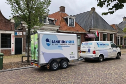 Nieuwe aanhangwagen voor Sanitiem Visser